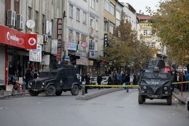 Okmeydanı’nda şüpheli paket paniği