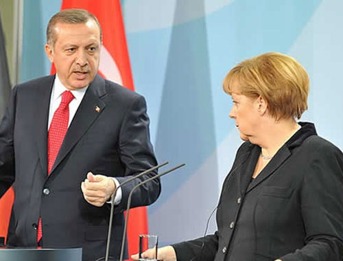 Erdoğan ve Merkel telefonda görüştü