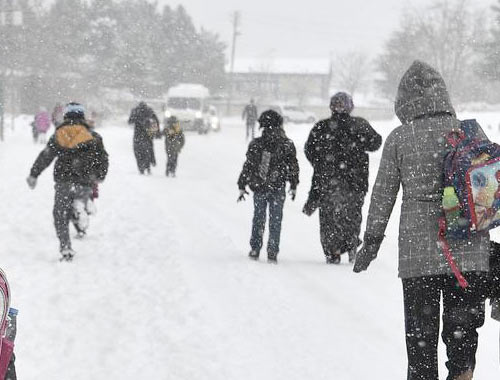 Van'da okullar tatil mi hava durumu donduruyor