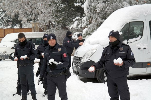 Kahramanmaraş'ta polis ile vatandaş arasında 'soğuk savaş!'