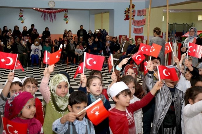 Çocuklar 15 Temmuz'u canlandırdı