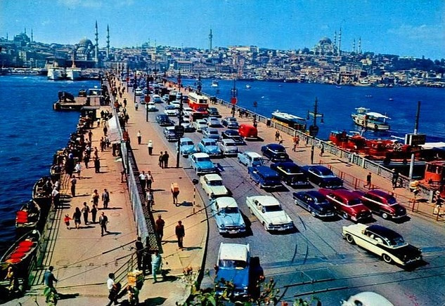 Galata Köprüsü İstanbul'a veda etti