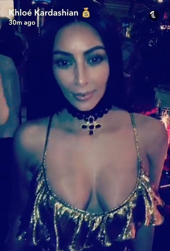 Kim Kardashian’dan olay yılbaşı partisi