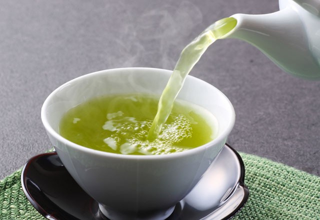 Her gün bir bardak yeşil çay içerseniz ne olur?