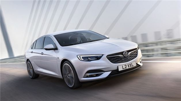 Opel Insignia 2017 Grand Sport özellikleri hacmi büyüdü