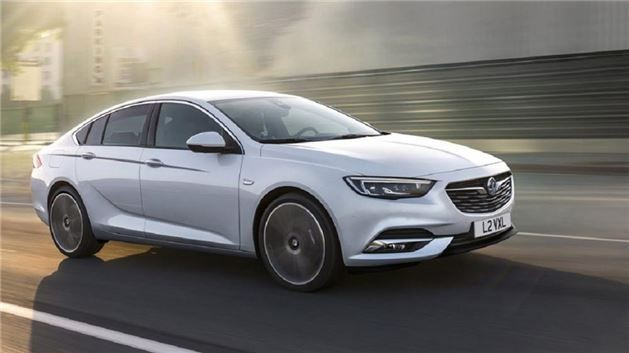 Opel Insignia 2017 Grand Sport özellikleri hacmi büyüdü