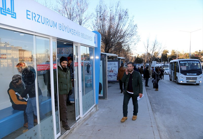 Erzurum'da klimalı akıllı duraklar