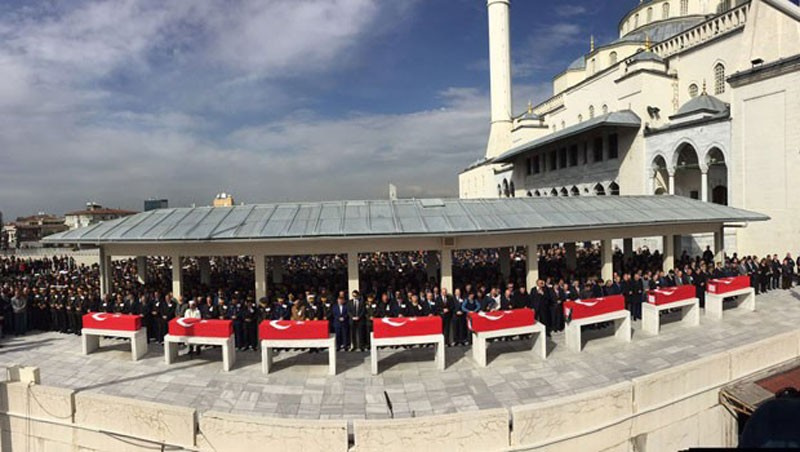 Ankara şehitleri uğurlandı! Yürek yakan görüntüler