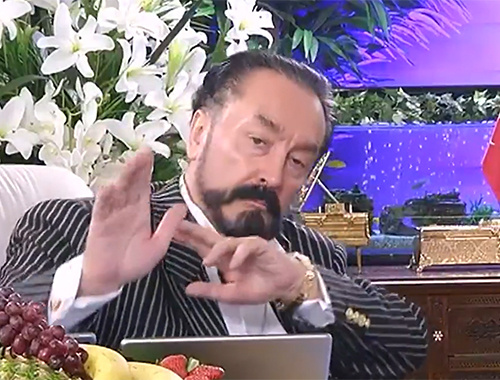 Adnan Oktar'dan Deniz Baykal'a Suriye desteği!