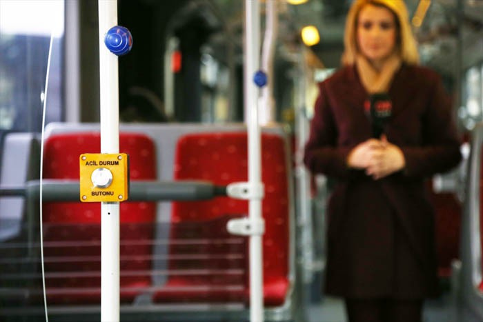 Panik butonlu metrobüsler sefere başladı