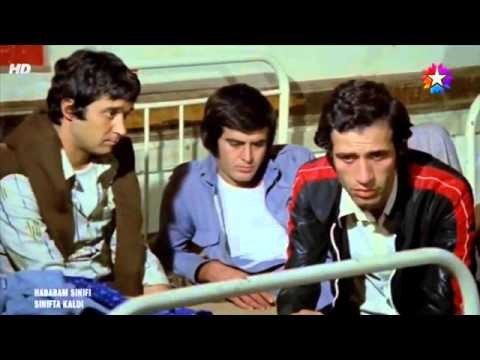 Tarık Akan balmumu heykelini görünce...