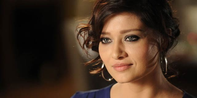 Nurgül Yeşilçay'ın diziden ayrılma nedeni