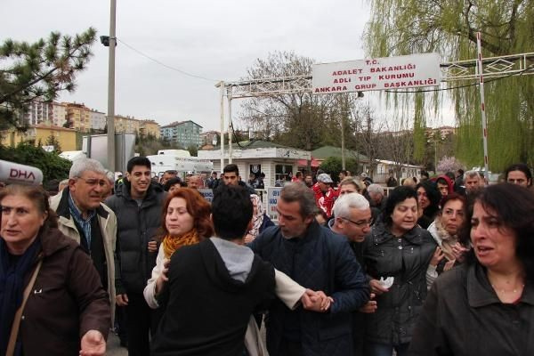 Adli Tıp Kurumu önünde acı ve gözyaşı!