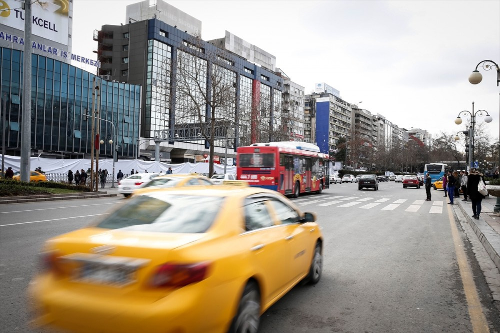 Ankara'da saldırının izleri 2 günde silindi!