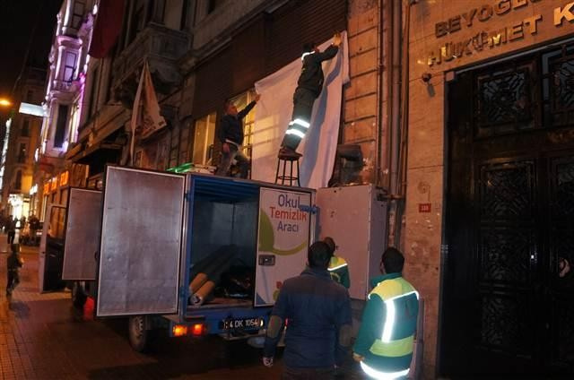 Patlama sonrası dün gece Taksim... Detaya dikkat