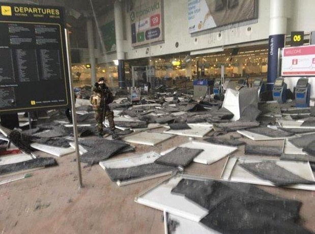 Brüksel patlaması havalimanından ilk fotoğraflar dehşet!