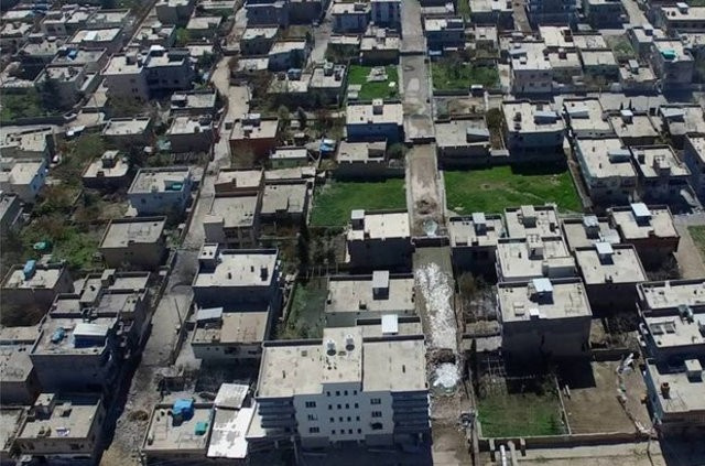 Nusaybin'deki tahribat fotoğraflara yansıdı