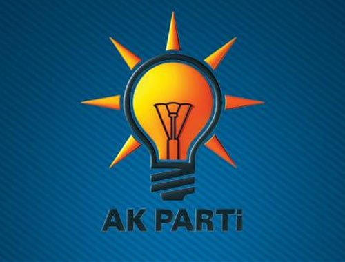 AK Parti'de şok istifa! O isim yollarını ayırdı