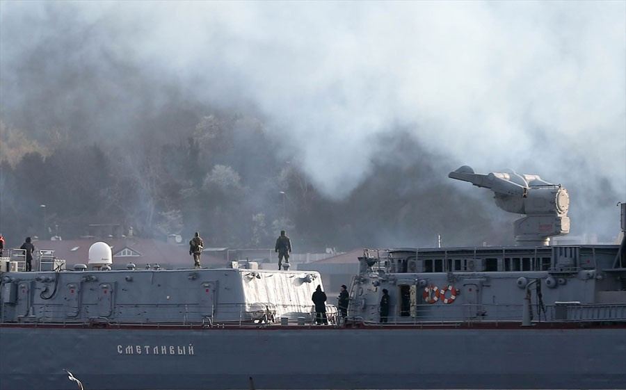 Füzeyle Marmara'dan geçen Rus gemisi şimdi de...