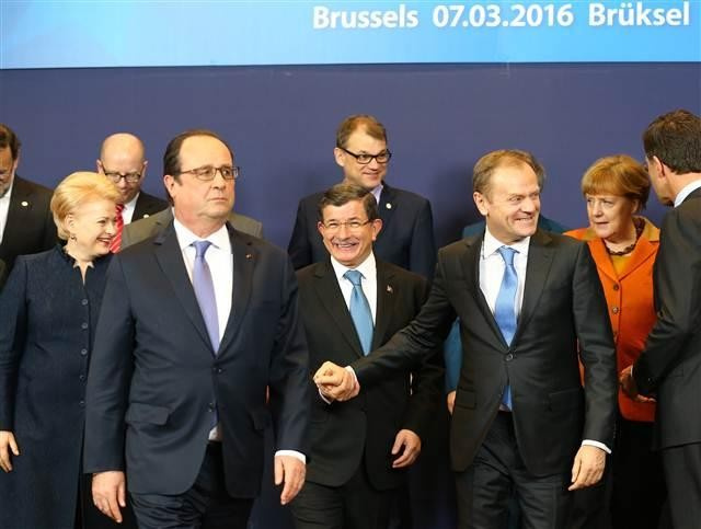Brüksel'de yüzler gülüyor