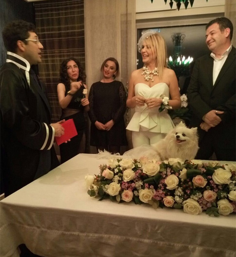 Seda Akgül evlendi! Düğün fotoğraflarını böyle paylaştı