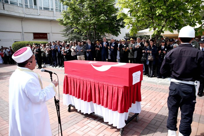 Bartın Vali yardımcısı Nusaybin'de şehit olan oğlunu anlattı