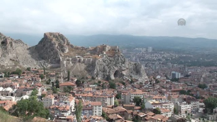 Tokat Kalesi'ndeki gizli geçit heyecan uyandırdı