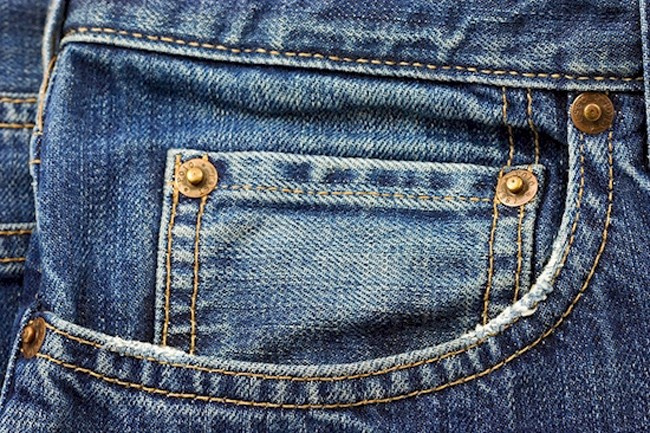 Pantolon ceplerinde neden perçin var?