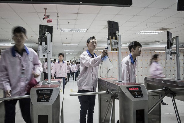 İşte Apple'ın Çin'deki 'çok gizli' iphone fabrikası