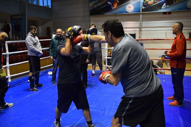 MHP'li Oğan'dan kurultay antrenmanı