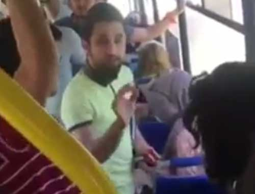 Halk otobüsünde laiklik kavgası: Rahatsız olan aşağıya insin!