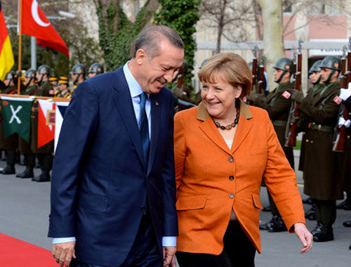 Merkel'den AB-Türkiye anlaşması açıklaması