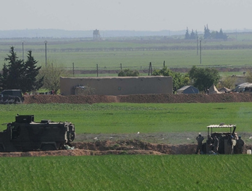 IŞİD'le Fetih Ordusu sınırda çatışıyor!