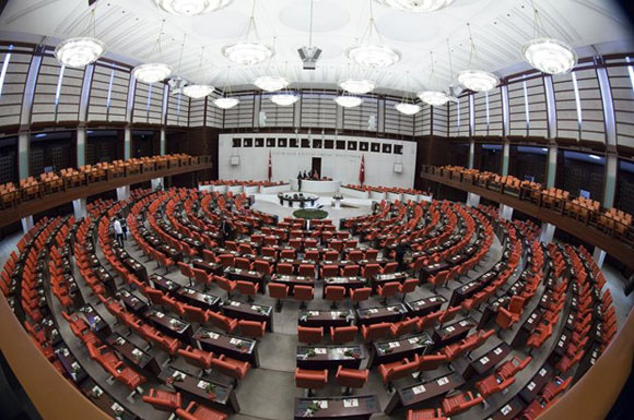 AK Parti dokunulmazlıklar için formülü buldu!