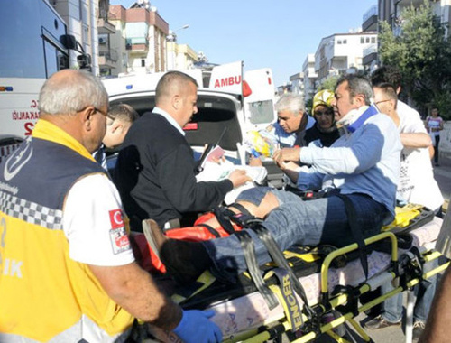 Polis Başmüfettişi kaza yaptı aklı silahlarda kaldı