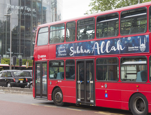 Londra otobüslerinde 'Sübhanallah' ilanları