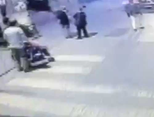 Ümraniye'de halk otobüsüne el yapımı bomba ile saldırı