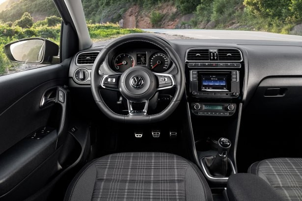 VW Polo GT Sedan ortaya çıktı! 123 beygir güç...