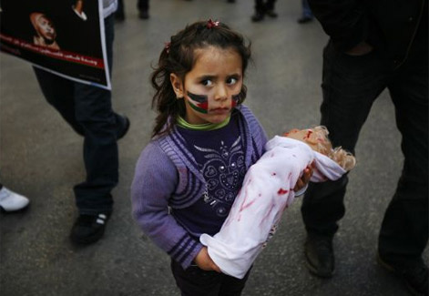Gazze'de 12 yaşındaki 'küçük anne'