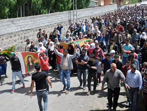 HDP'li vekil Taşdemir terörist cenazesine katıldı!