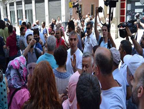 İstiklal Caddesi’nde yürüyüş gerginliği