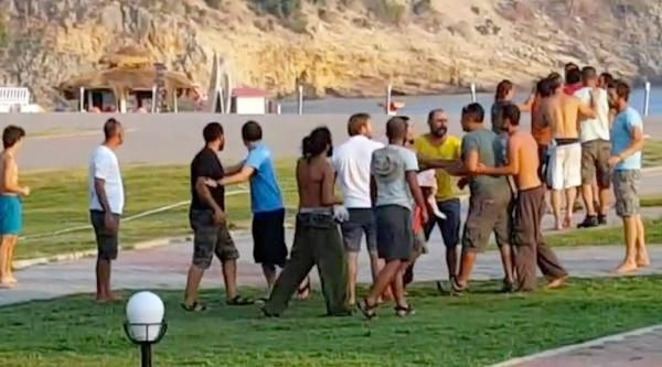 Fethiye'de turistler cep telefonuyla görüntüledi 