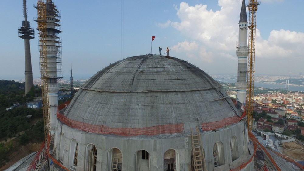 Kadir Gecesi teravihi için Çamlıca Camii özel olarak açılıyor