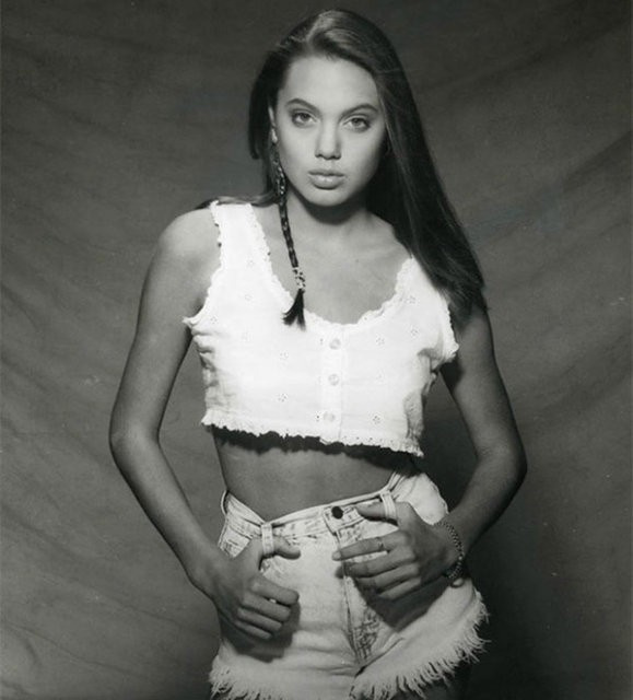 angelina jolie o fotograflari satisa