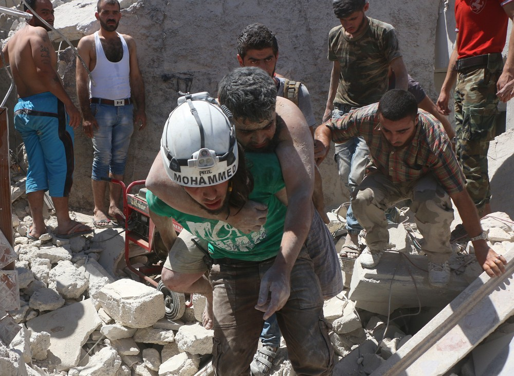 Suriye'den yürek yakan kare! İşte çaresizliğin fotoğrafı