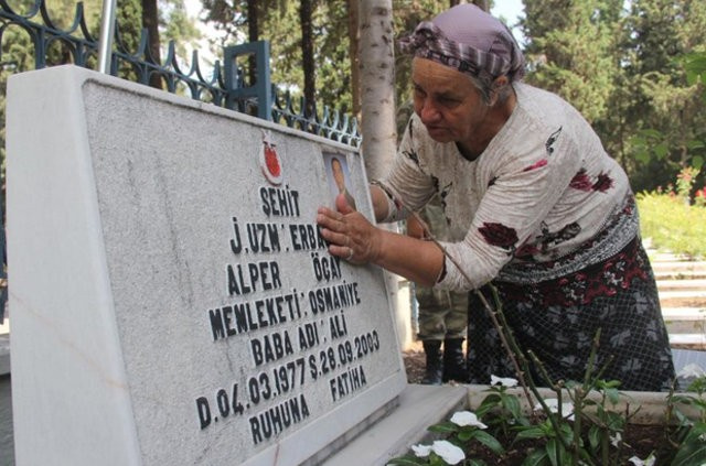 Ciğerim yanıyor deyince nöbetçi asker gözyaşlarını tutamadı