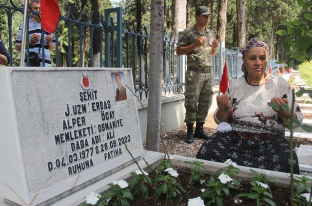 Ciğerim yanıyor deyince nöbetçi asker gözyaşlarını tutamadı