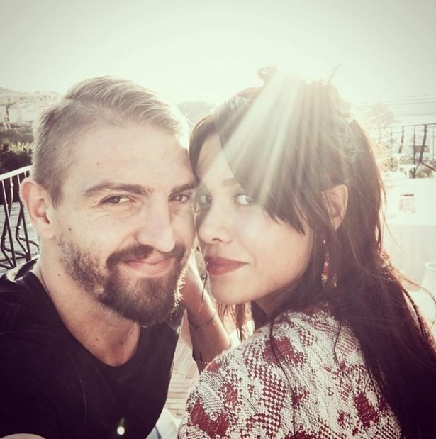 Caner Erkin'den romantik evlilik teklifi!