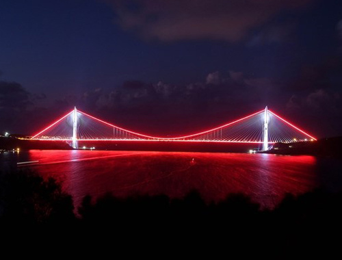 Yavuz Sultan Selim Köprüsü'nde görsel şölen