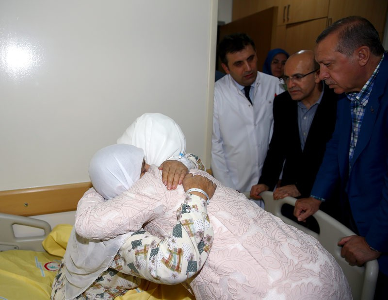 Erdoğan Gaziantep'te yaralıları ziyaret etti